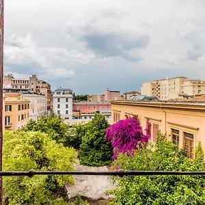 House Piramide Ρώμη